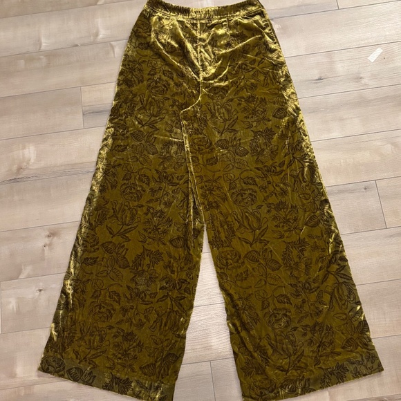 Anthropologie Gold Velvet Wide-Leg Floral Pants - Picture 5 of 10